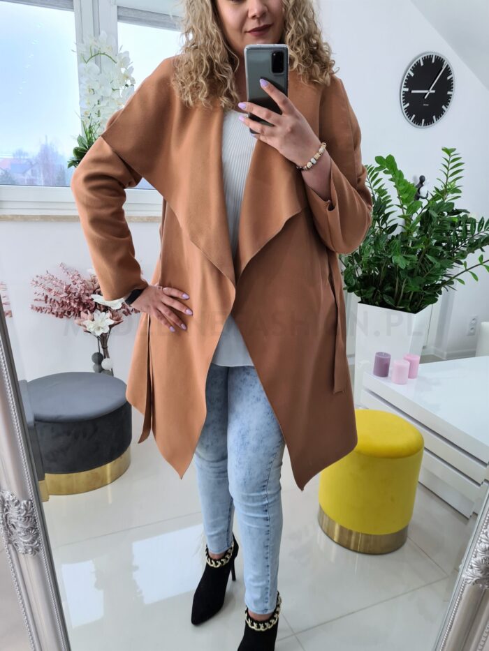 Płaszcz Karmelowy Ciemny Plus Size z Flauszu - obrazek 3