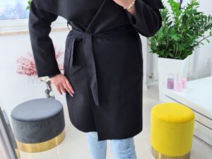 Płaszcz Czarny Plus Size z Flauszu