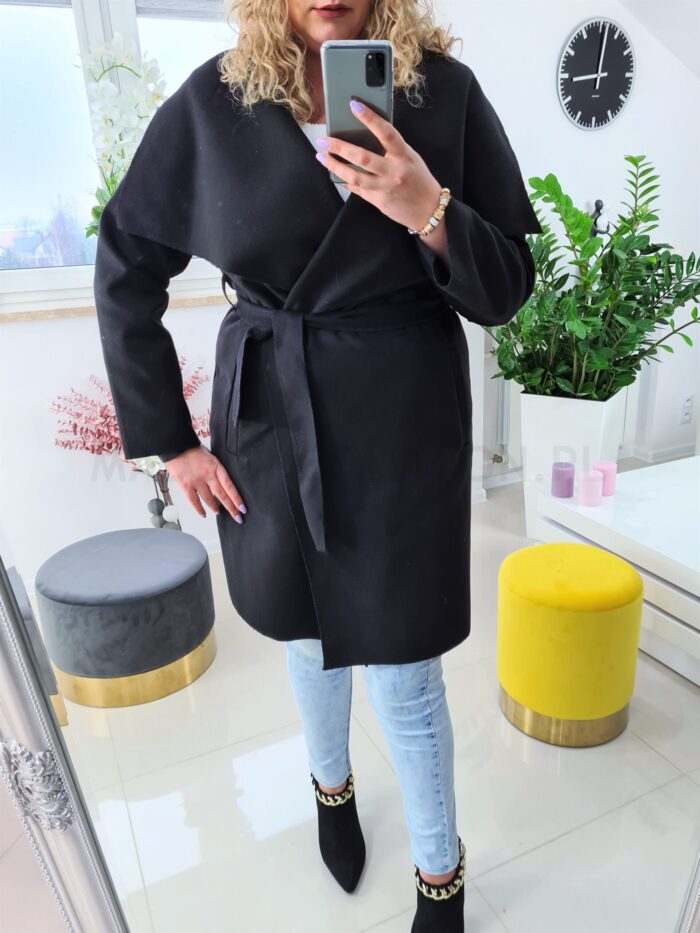Płaszcz Czarny Plus Size z Flauszu