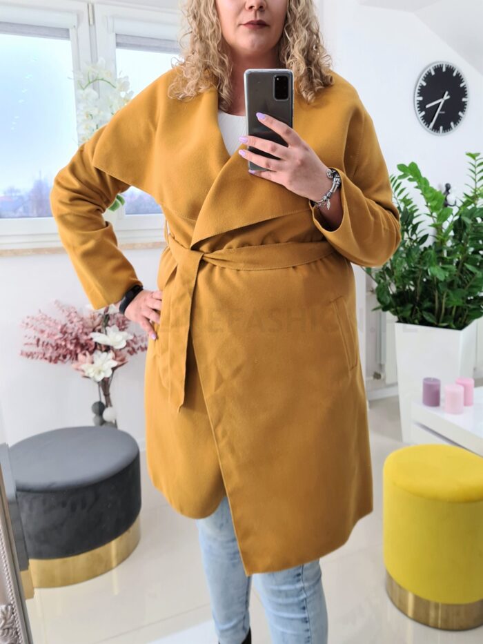 Płaszcz Musztardowy Plus Size z Flauszu - obrazek 2