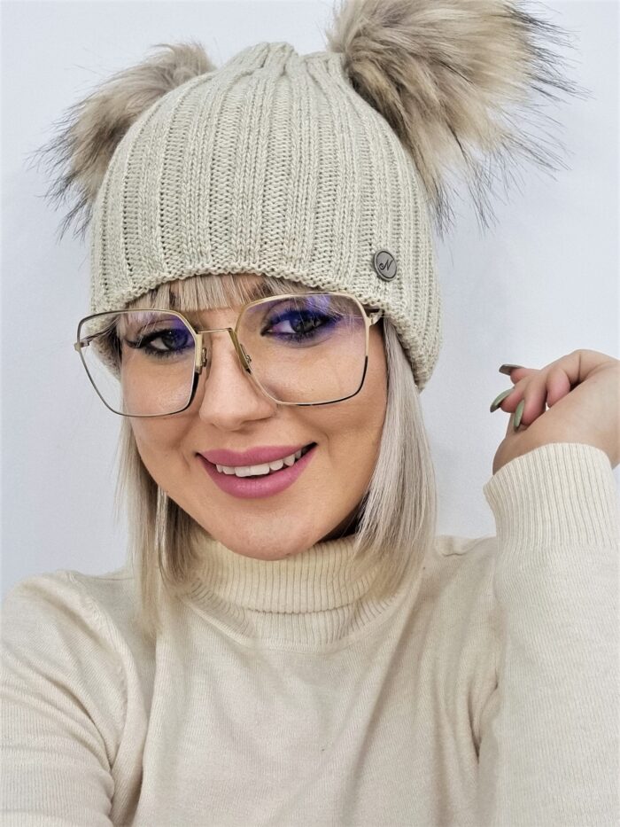 Czapka Zimowa Dwa Pompony Brokatowa Beżowa