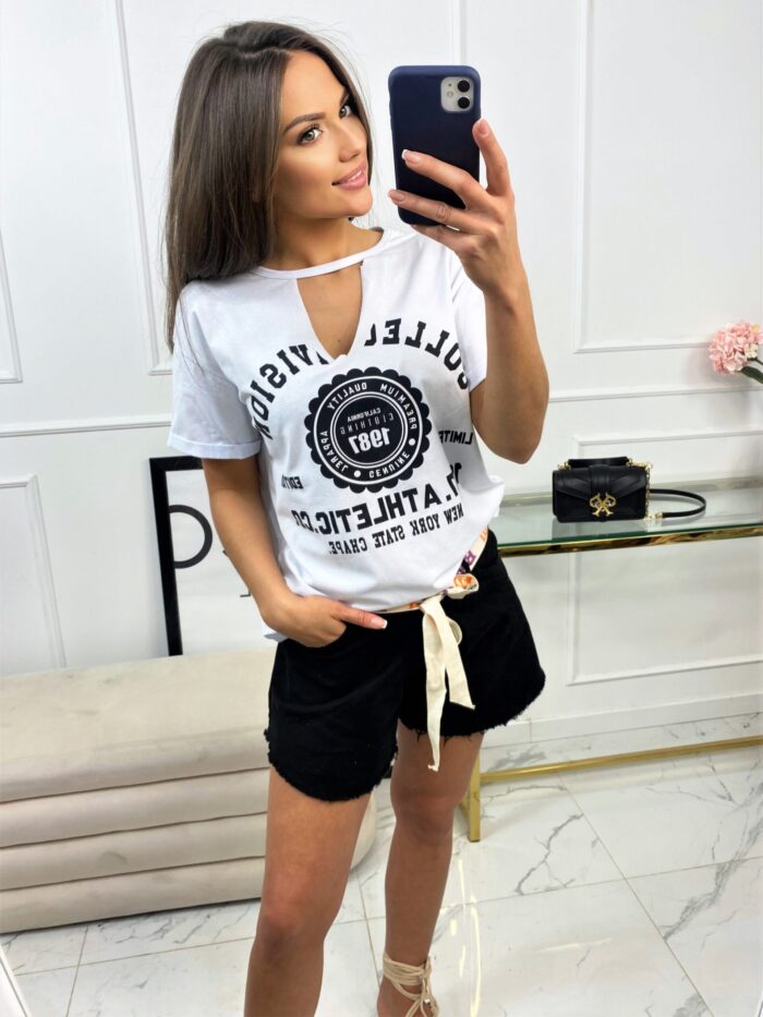 T-shirt Collevision Biały Z Czarnymi Napisami - obrazek 3