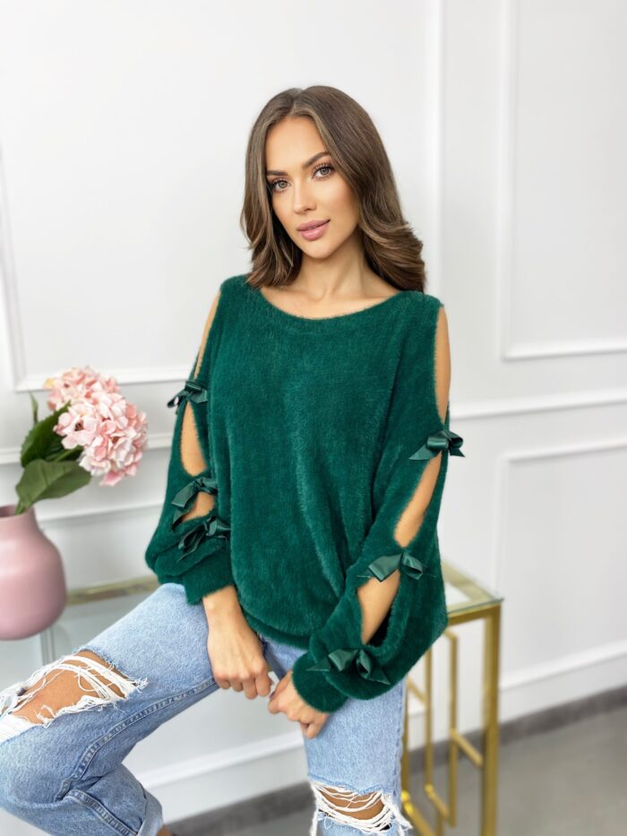Sweter z Alpaki z Kokardkami na Rękawie Butelkowa Zieleń - obrazek 2