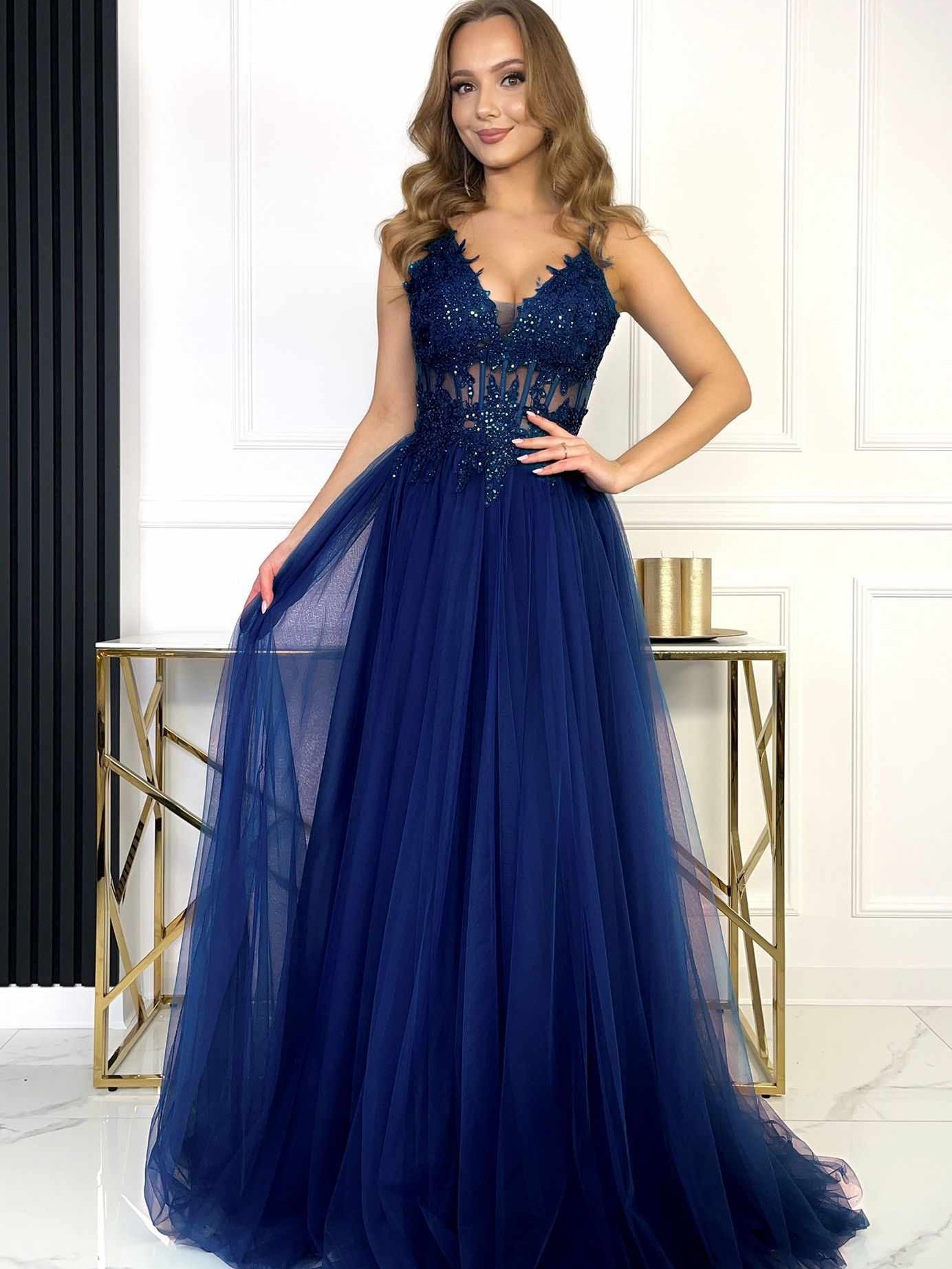 Sukienka Kylie Długa Tiulowa Granatowa 3 STUDNIÓWKA SUKIENKA DIVA FASHION