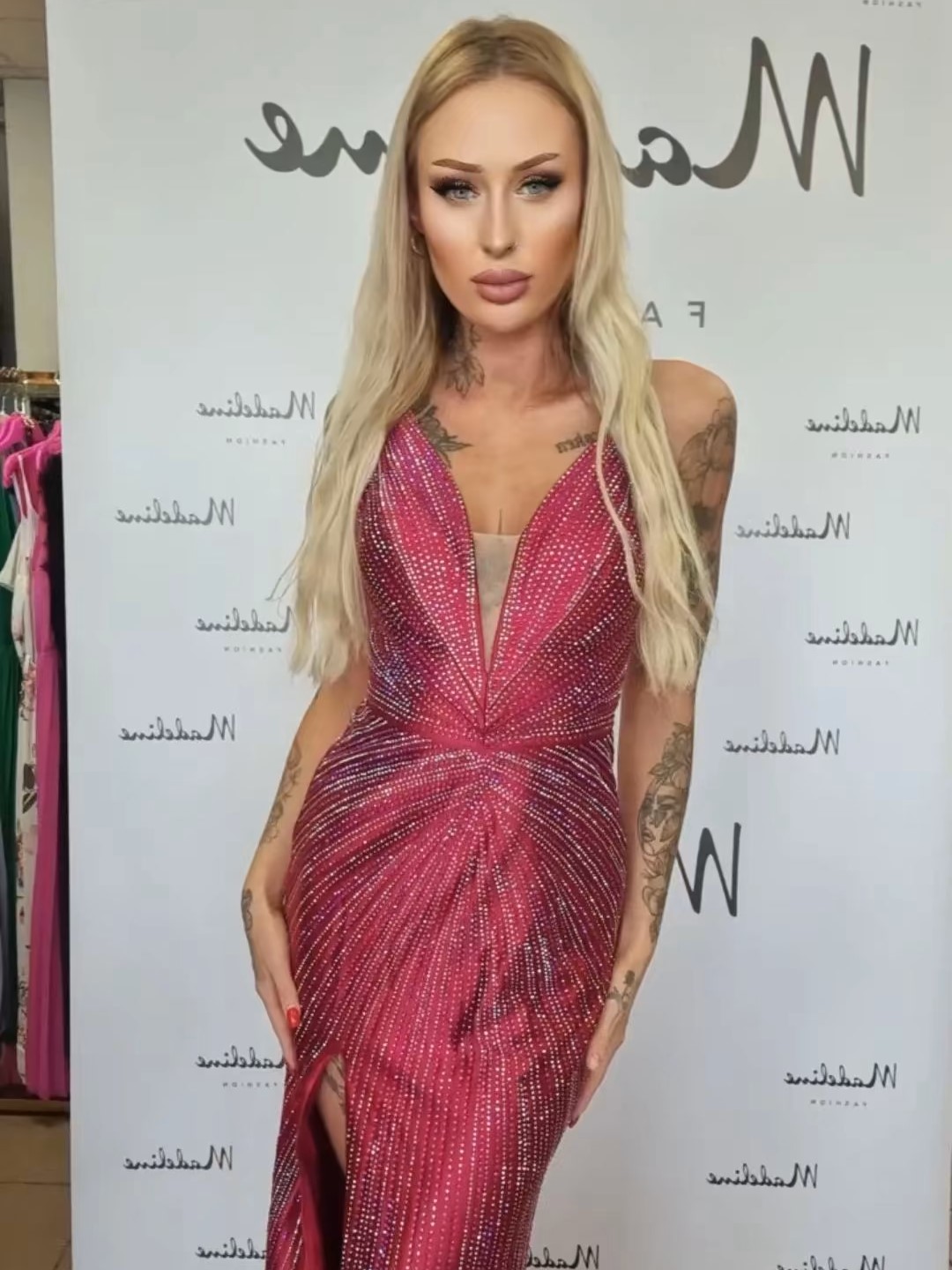 Suknia Wieczorowa Maxi Nova Z Rozcięciem Wino