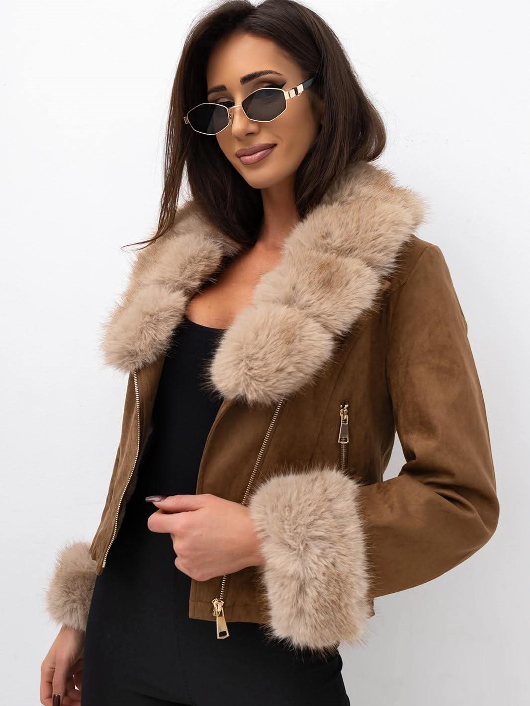 Kurtka Krótka Zamszowa Z futerkiem Sofia Karmel