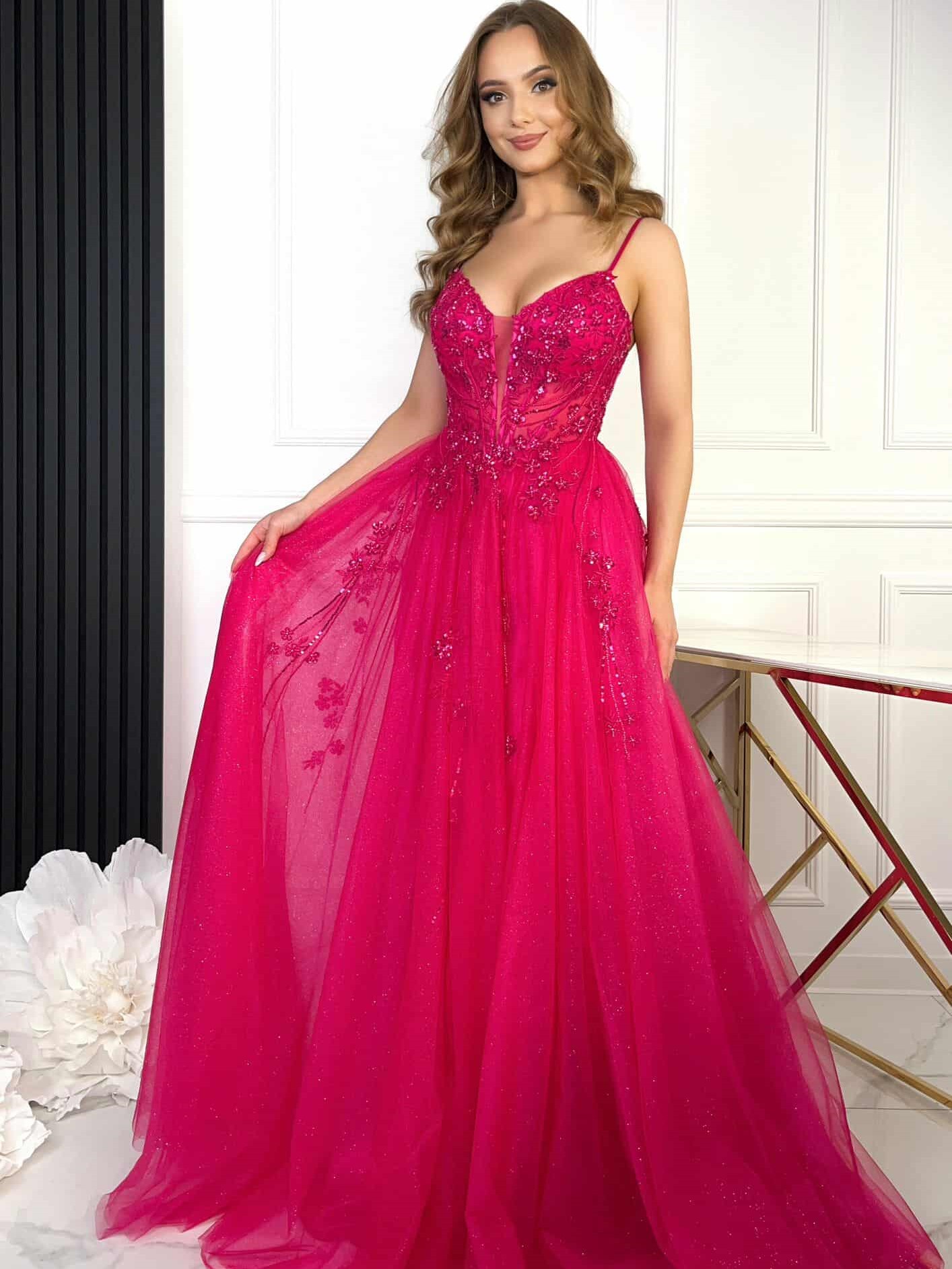 Sukienka Tiulowa Latte Na Ramiączkach Fuksja