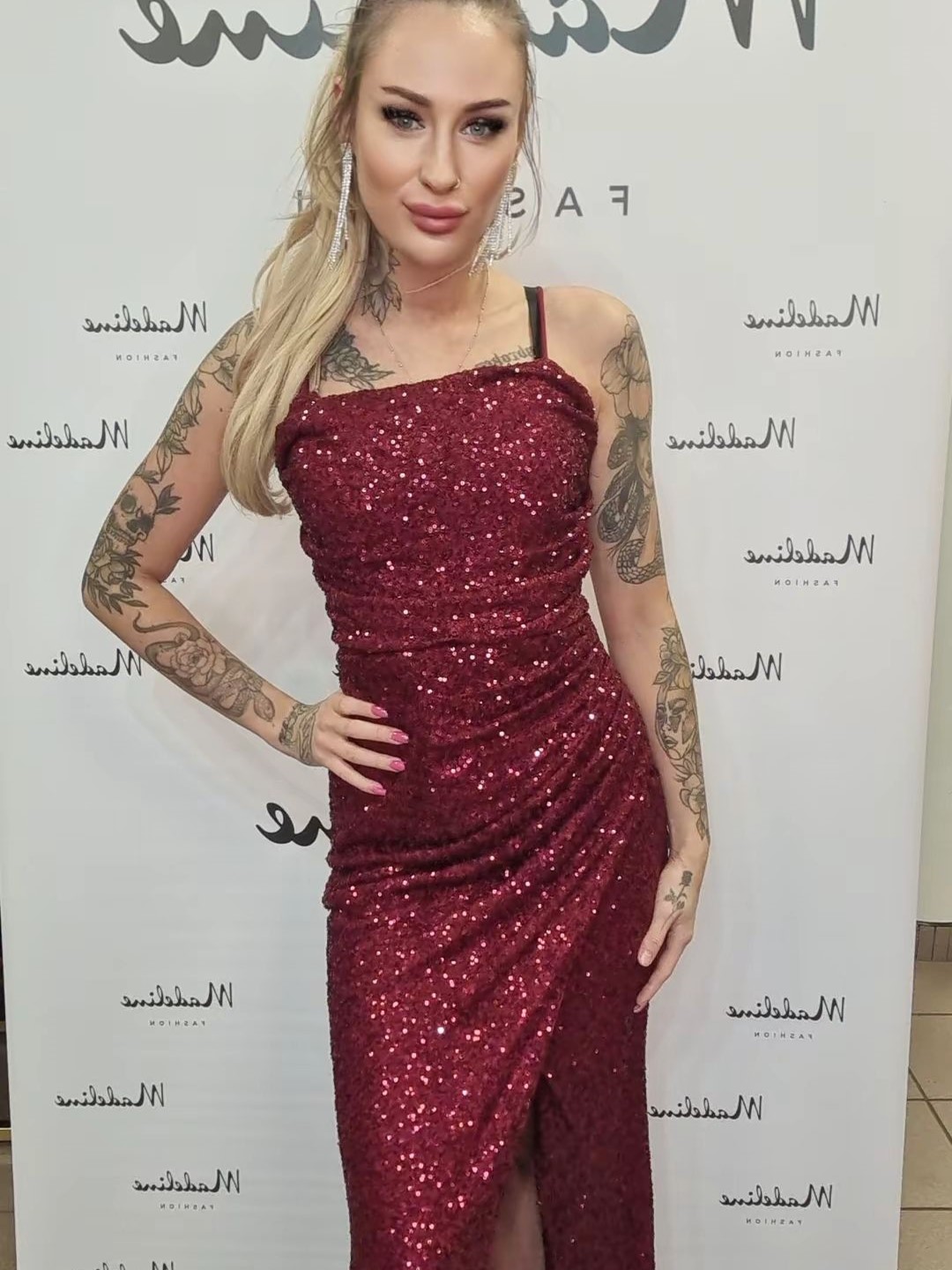 Sukienka Cekinowa Matylda Bordowa