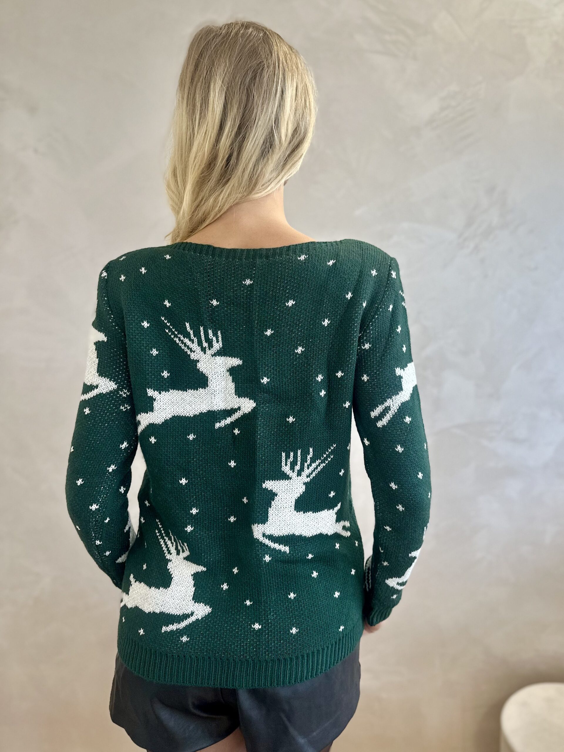 Sweter Świąteczny Jelonki Ze Srebrną Nitką Butelkowa Zieleń 7 Sweter Świąteczny Jelonki Ze Srebrną Nitką Butelkowa Zieleń – Obrázok 7