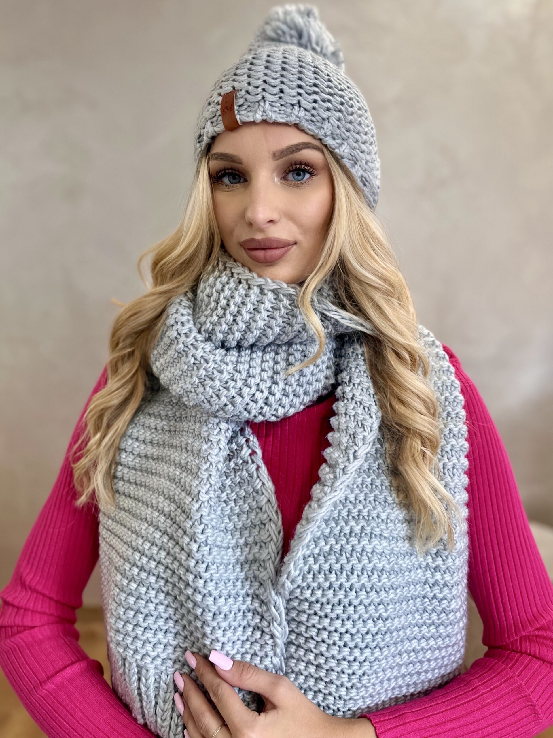 Komplet Zimowy Czapka Z Pomponem + Szal Gruby Splot Jasno Szary