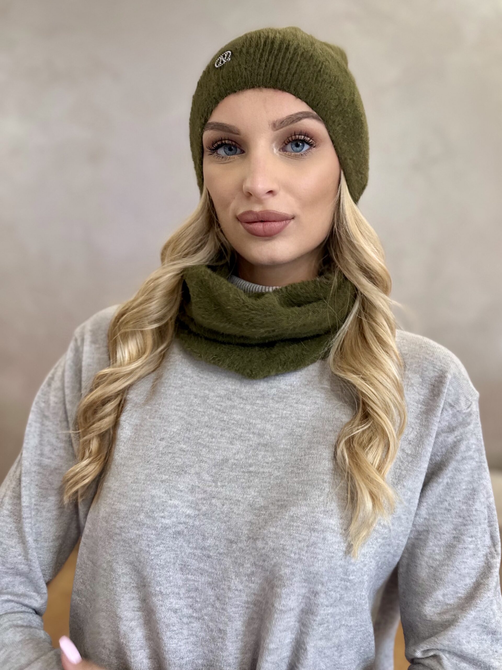 Komplet Czapka Smerfetka+ Komin Alpaka Khaki 3 Komplet Czapka Smerfetka+ Komin Alpaka Khaki - Image 3