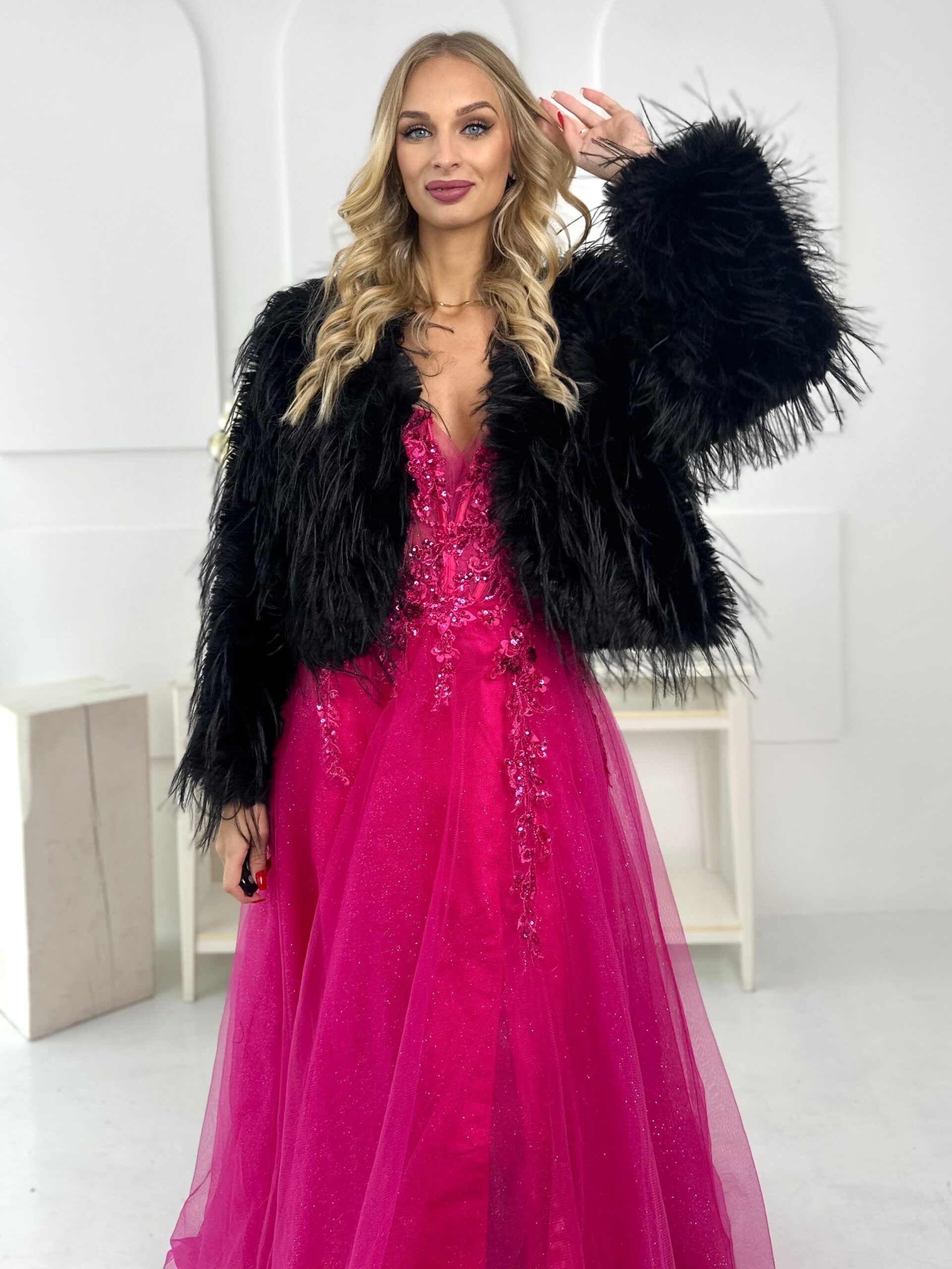 Futerko Krótkie Długi Włos Czarne