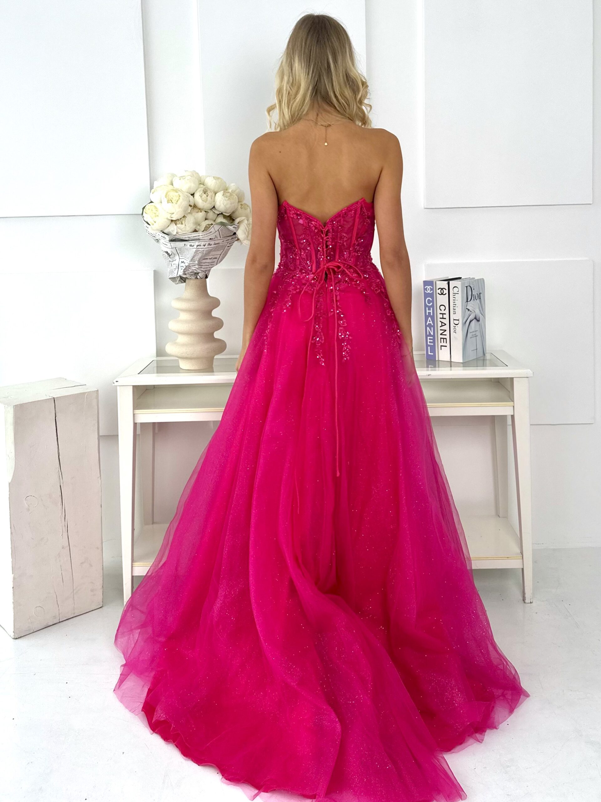 sukienka tiulowa hiszpanka, sukienka gorsetowa hiszpanka, sukienka tiulowa gorsetowa, elegancka sukienka na studniówkę, sukienka na wesele hiszpanka, tiulowa sukienka wieczorowa.