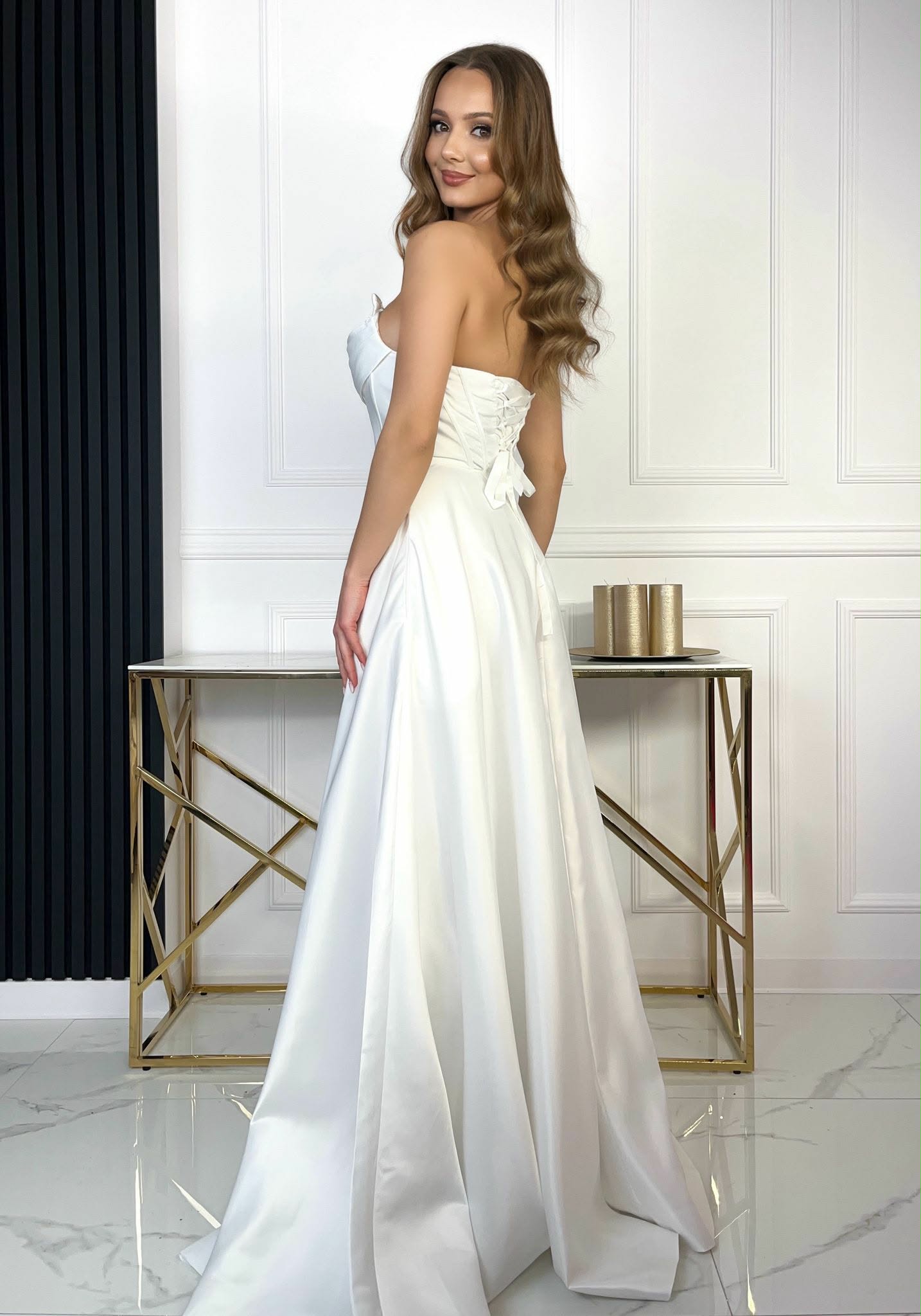 Sukienka Ślubna Satynowa Pelagra Biała