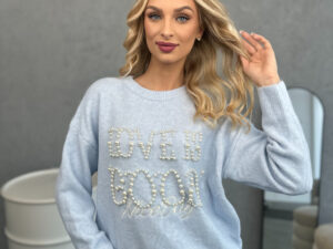 Sweter Błękitny Love Is Good