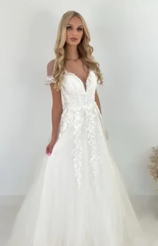 Suknie ślubne koronkowe – jakie królują w roku 2026? ✨👰