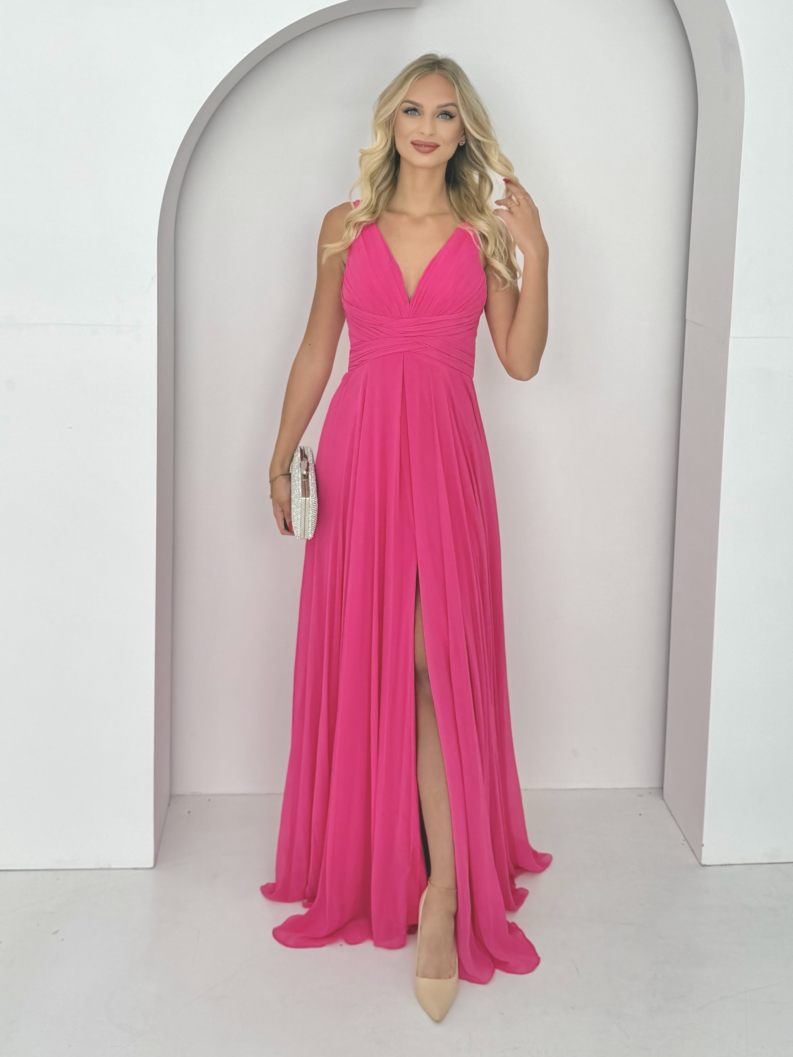Dresses for every occasion – elegant and stylish models 141 Sukienka Maxi Gładka Silvana Fuksja