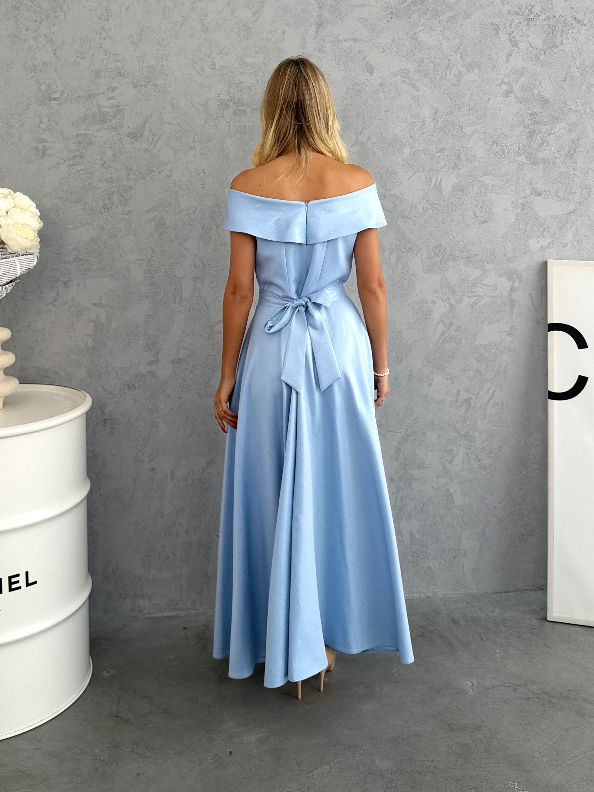 Sukienka Maxi Plus Size Gładka Malika Błękit 3 Sukienka Maxi Plus Size Gładka Malika Błękit - obrazek 3