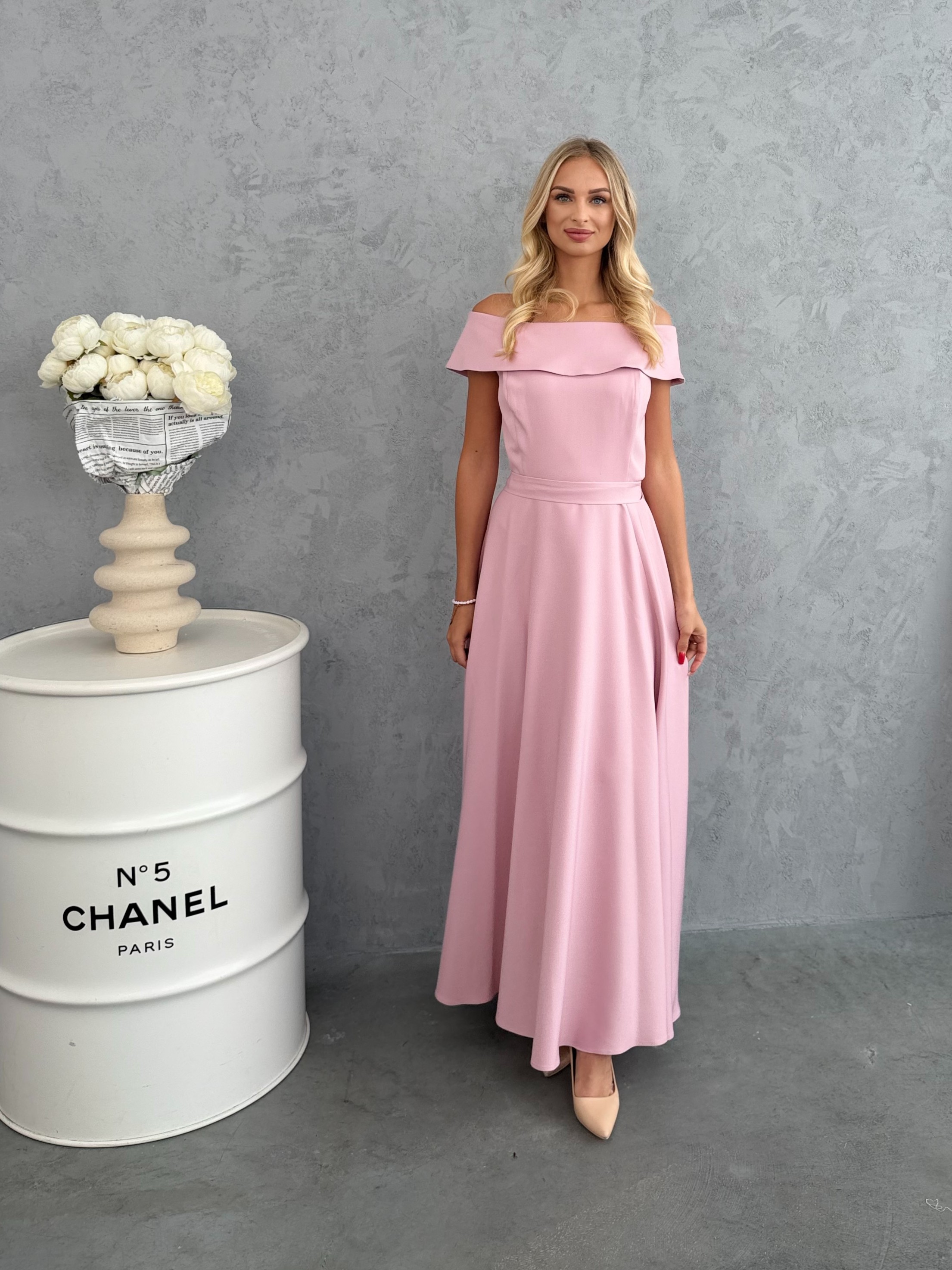 Sukienka Maxi Plus Size Gładka Malika Pudrowy Róż